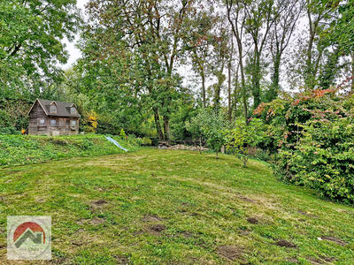 Maison - 228 m² - 8 pièces