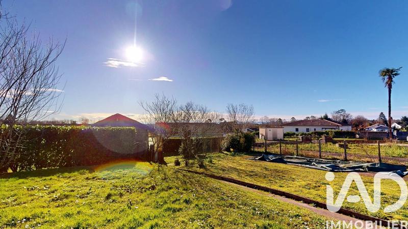 Maison - 216 m² - 8 pièces