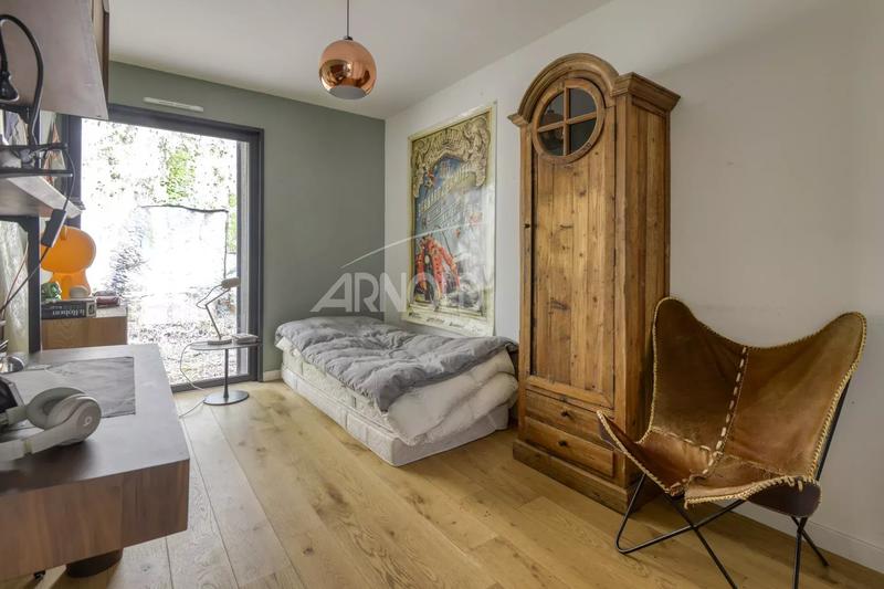 Maison - 180 m² - 8 pièces