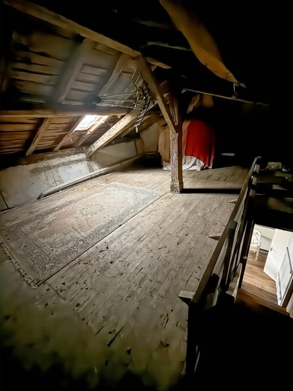 Maison en pierre - 130 m² - 9 pièces