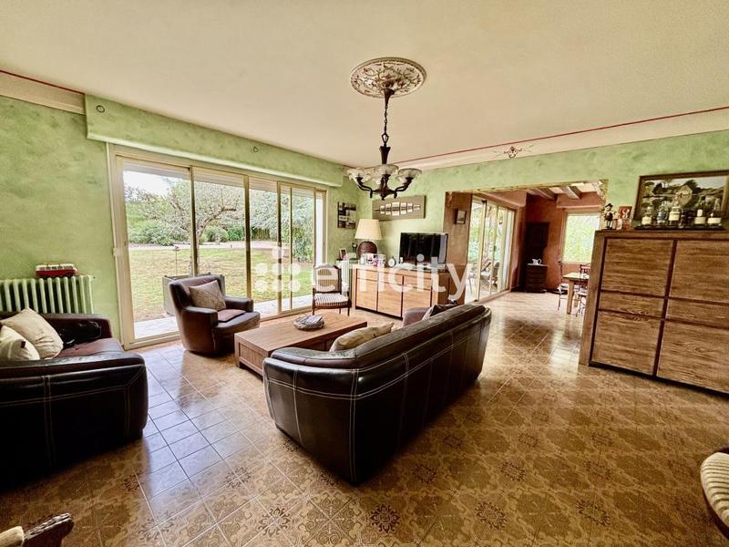 Villa - 340 m² - 15 pièces