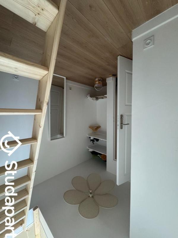 Chambre - 9 m² - 1 pièce