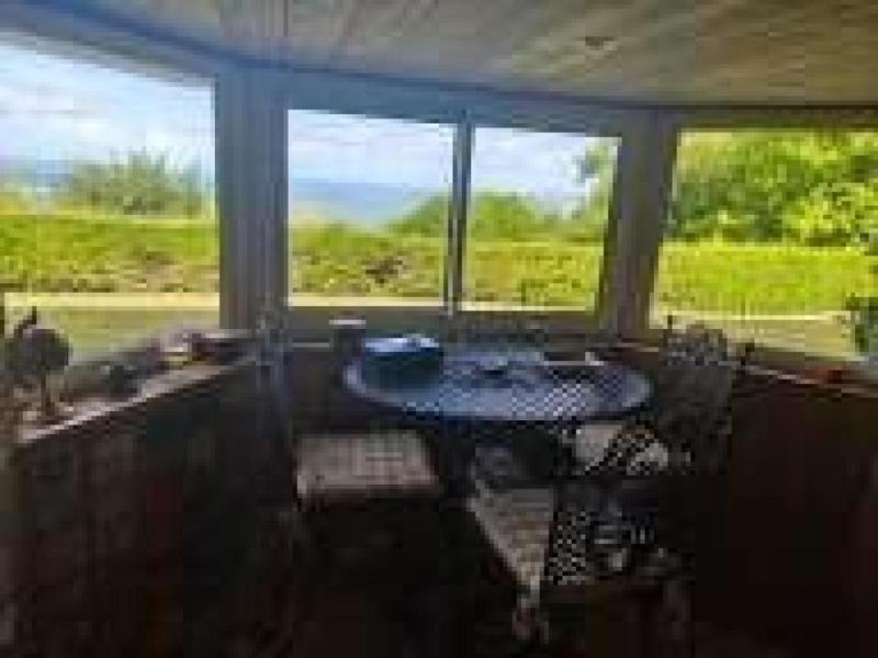 Maison - 285 m² - 9 pièces