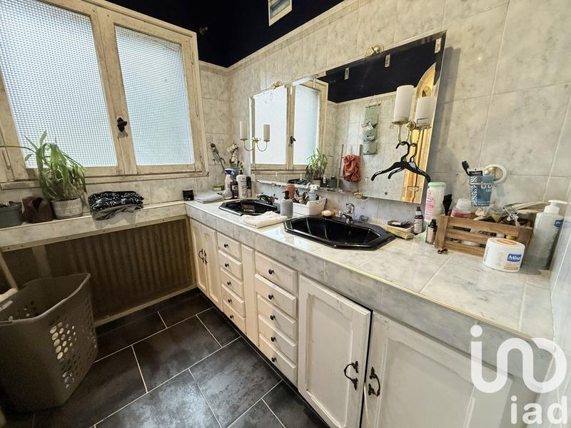 Maison - 200 m² - 4 pièces