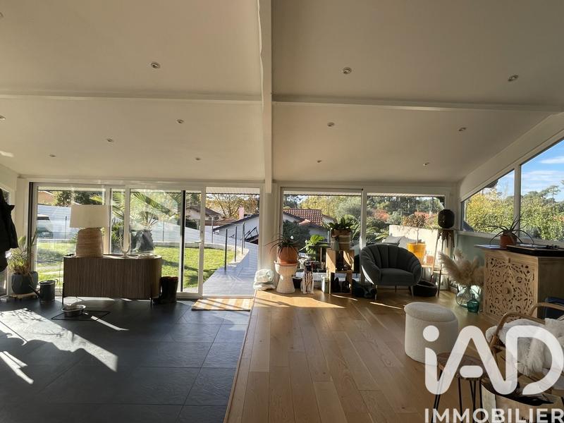 Maison - 158 m² - 5 pièces