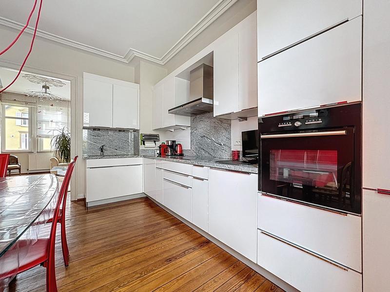 Maison - 165 m² - 8 pièces