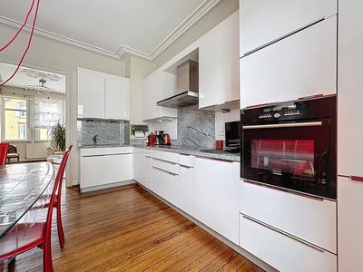 Maison - 165 m² - 8 pièces