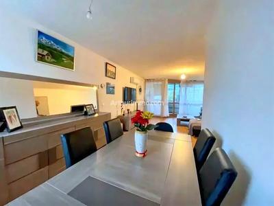 Appartement - 114 m² - 3 pièces