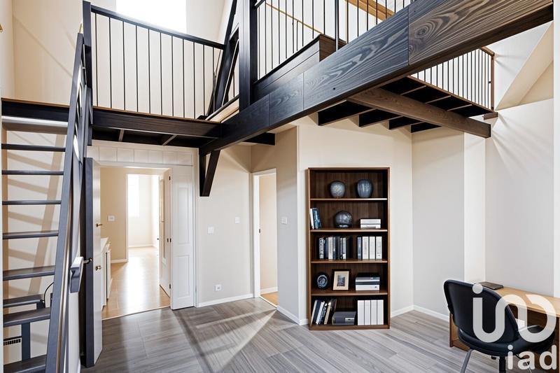 Maison - 235 m² - 11 pièces