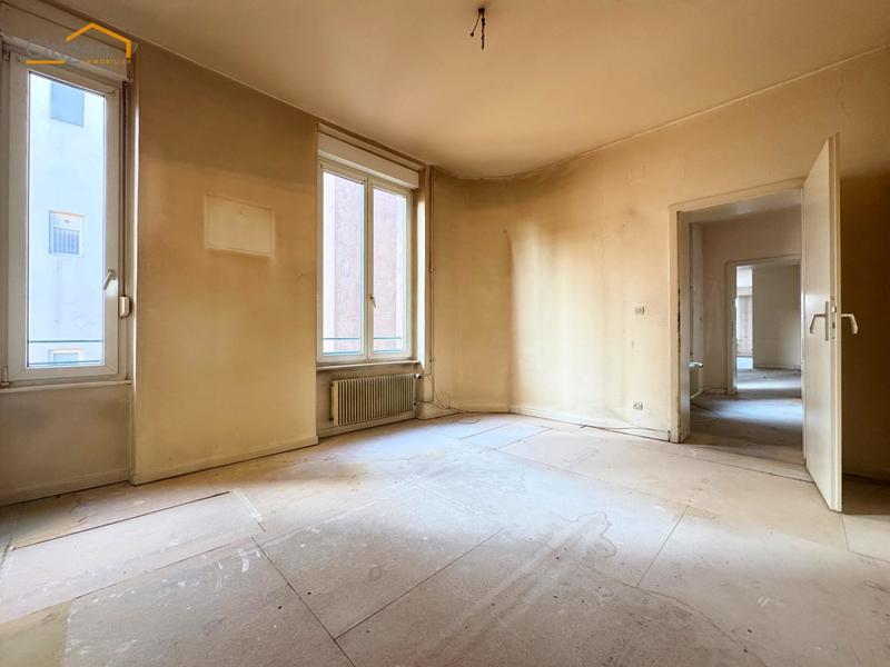 Appartement - 144 m² - 5 pièces