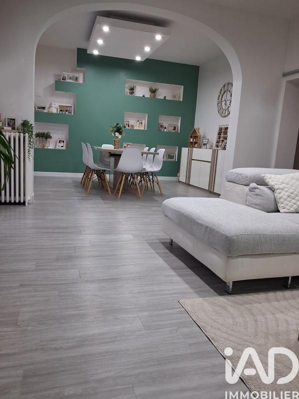 Maison - 164 m² - 9 pièces