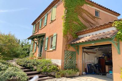 Villa - 90 m² - 4 pièces