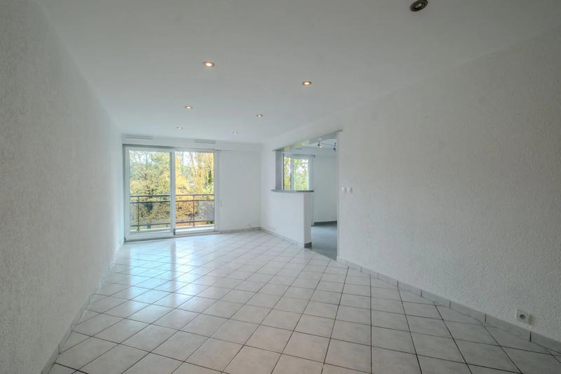 Appartement - 84 m² - 4 pièces