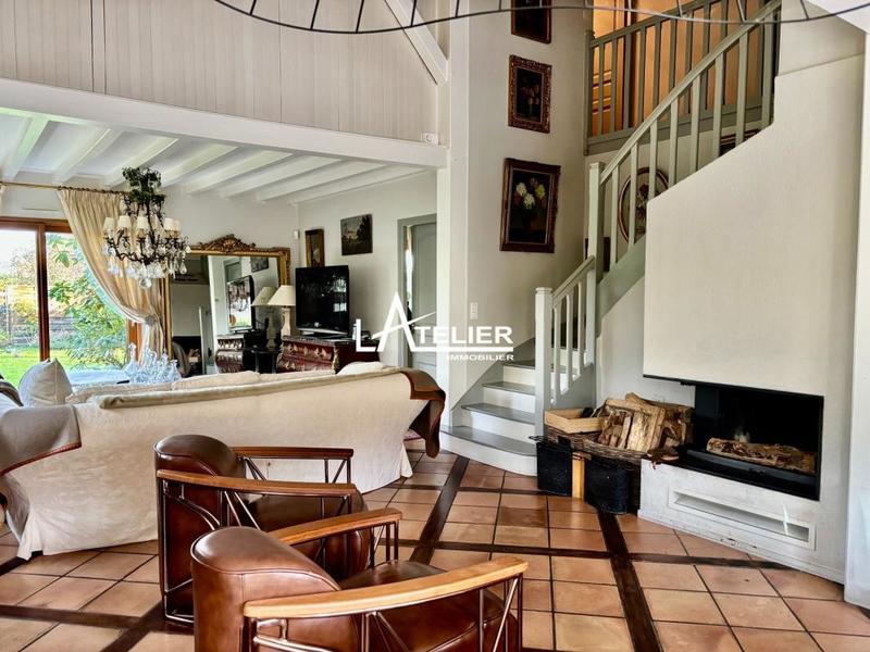 Maison - 142 m² - 5 pièces