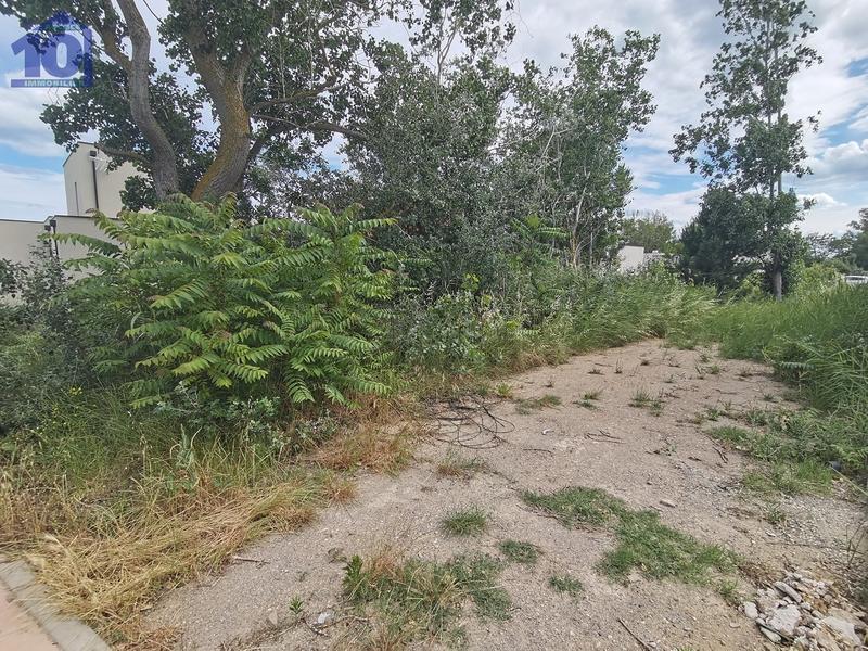 Terrain constructible - 561 m²