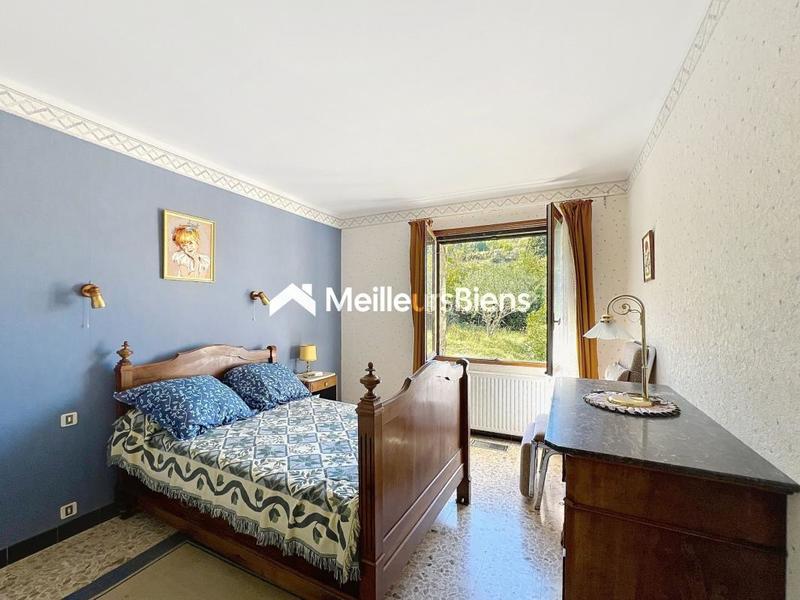 Maison - 148 m² - 9 pièces