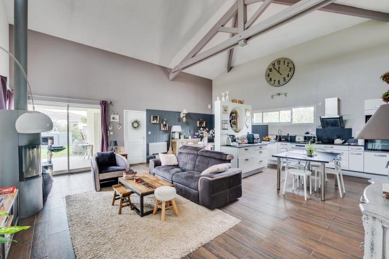 Maison - 141 m² - 7 pièces