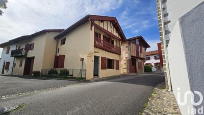 Maison de village - 276 m² - 10 pièces