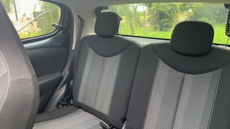 Peugeot 108 1.2 PureTech 82 Envy Top! - Toit ouvrant