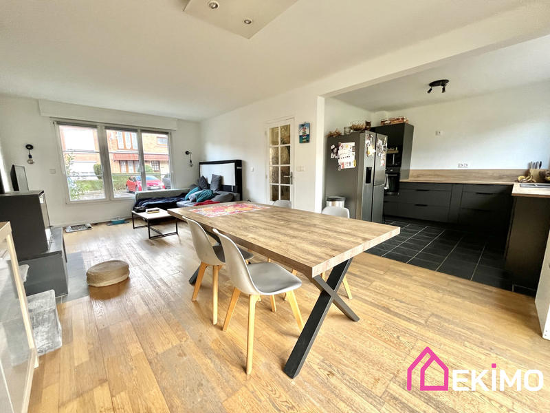 Maison - 90 m² - 4 pièces