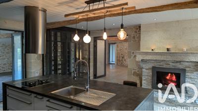 Maison - 316 m² - 9 pièces