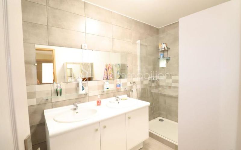 Maison - 99 m² - 4 pièces