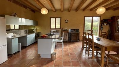 Maison - 160 m² - 4 pièces