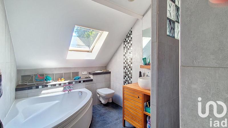 Maison - 340 m² - 9 pièces