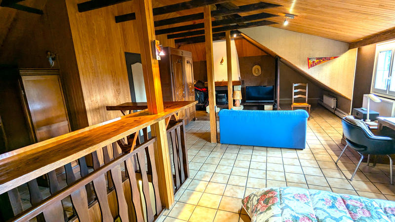 Maison - 201 m² - 5 pièces