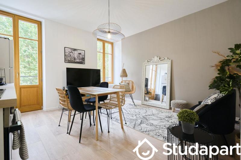 Chambre - 10 m² - 1 pièce