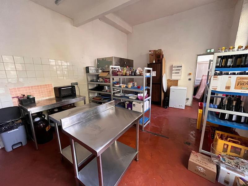 Local commercial - 80 m² - 3 pièces