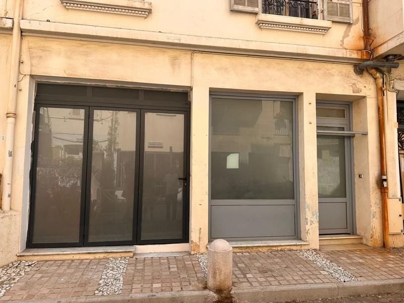 Local commercial - 38 m² - 2 pièces