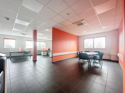 Bureau - 62 m² - 1 pièce