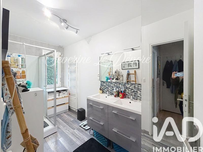 Maison - 65 m² - 5 pièces