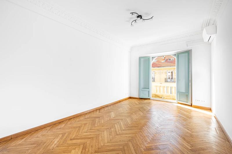 Appartement - 92 m² - 3 pièces