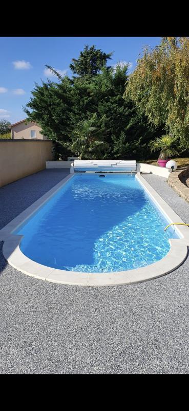 Pavillon - 257 m² - 6 pièces