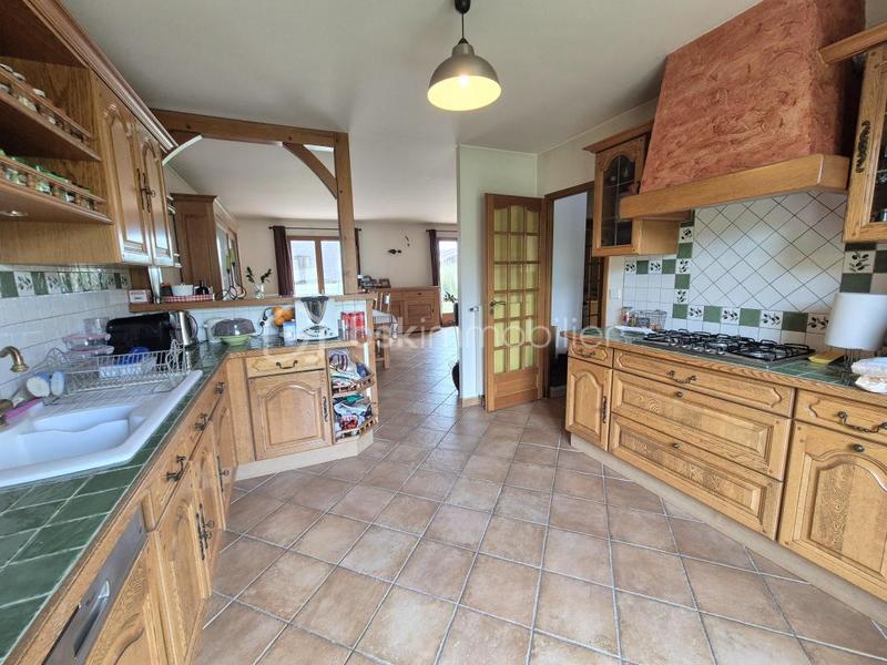 Maison - 138 m² - 5 pièces