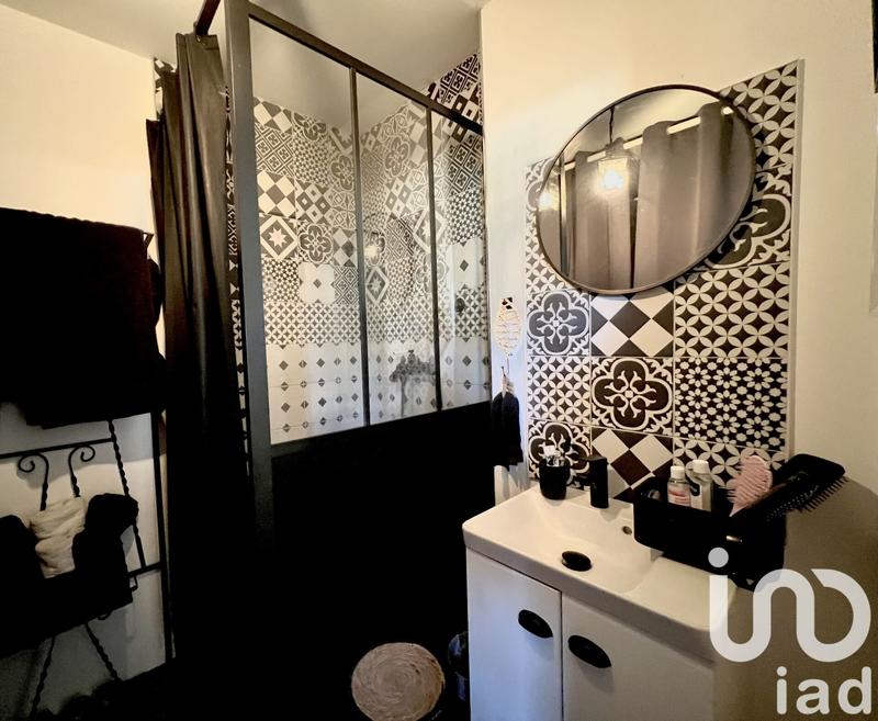 Maison - 230 m² - 7 pièces