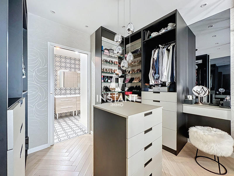 Appartement - 103 m² - 5 pièces