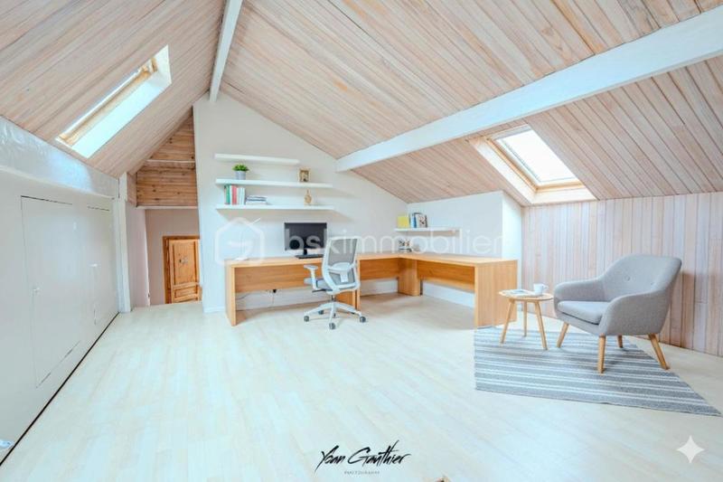 Maison - 151 m² - 6 pièces