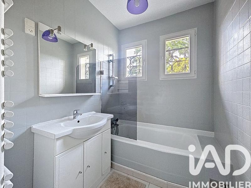 Maison - 188 m² - 9 pièces