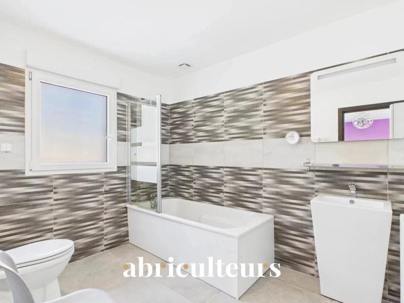 Maison ancienne - 186 m² - 4 pièces