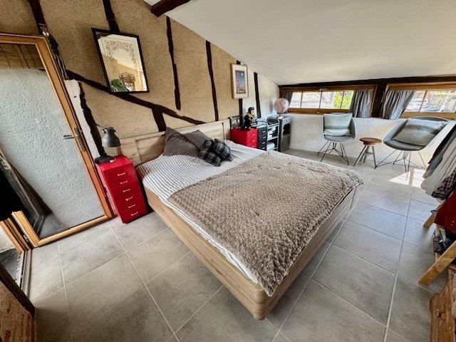 Appartement - 220 m² - 8 pièces