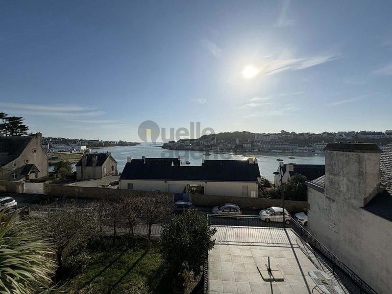 Maison - 161 m² - 8 pièces