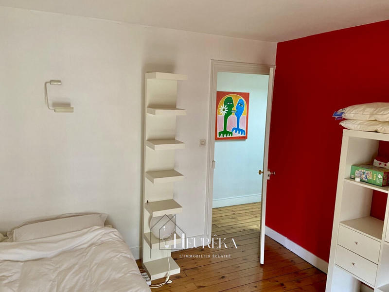 Maison - 220 m² - 6 pièces