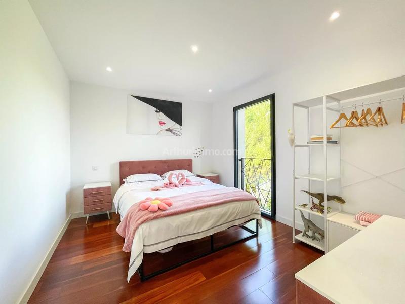 Maison - 200 m² - 6 pièces