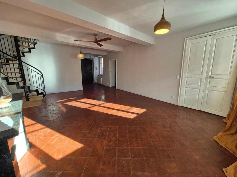 Appartement - 135 m² - 5 pièces