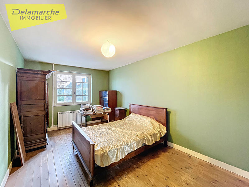 Maison - 288 m² - 12 pièces