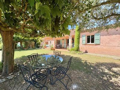 Maison traditionnelle - 120 m² - 4 pièces