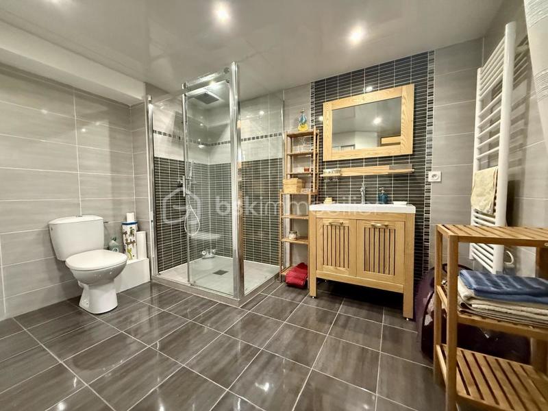 Maison - 143 m² - 6 pièces